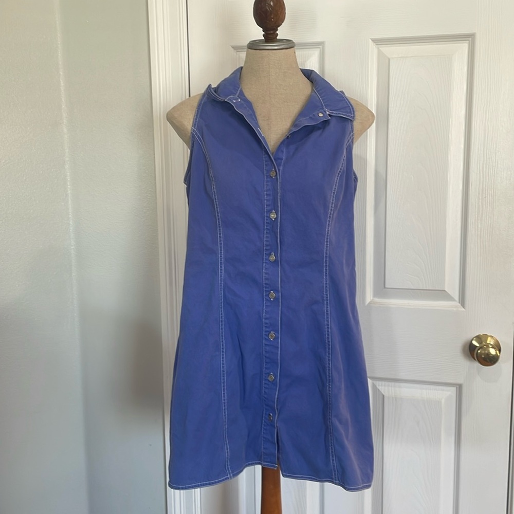 Vintage Gap knee length dress Sleeveless button-down 100% cotton Periwinkle blue